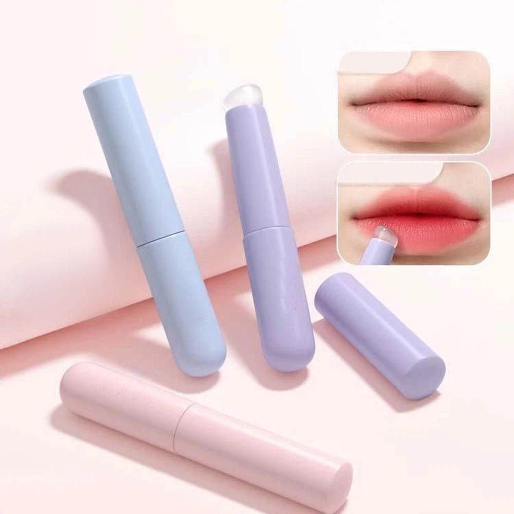 Soft silicone lip brush